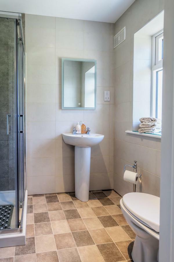Tintawn House Hotel Sandyford Habitación foto